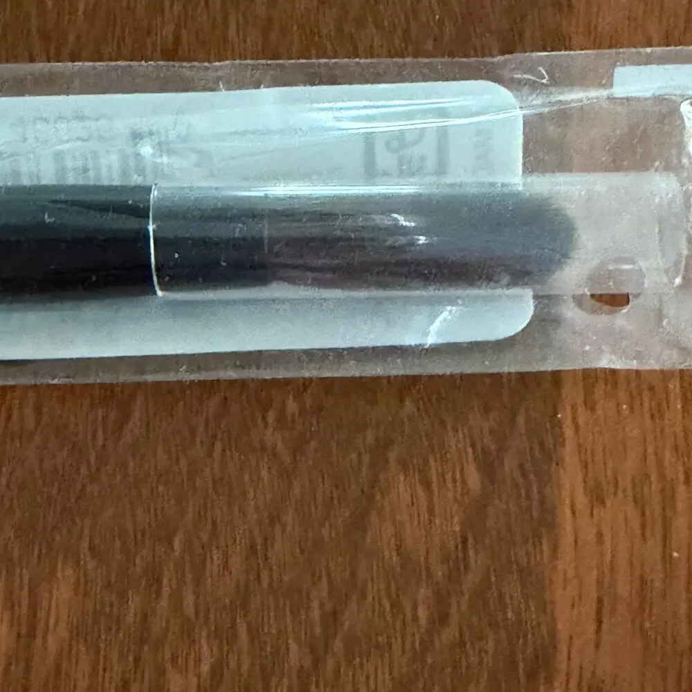 Bareminerals Lid Line & Crease Brush Black 2 Brushes in One - NEW IN PACKAGING